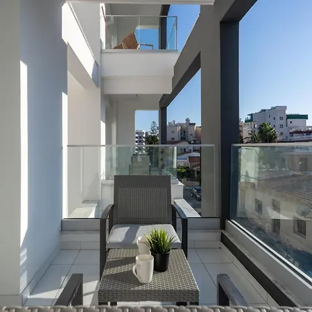 Moon Light 1-bedroom In Lárnaka